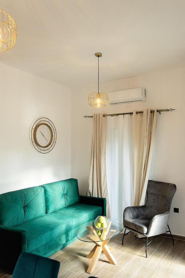 Deluxe Town Hall Square Flat In Historical Center 2 Apartment